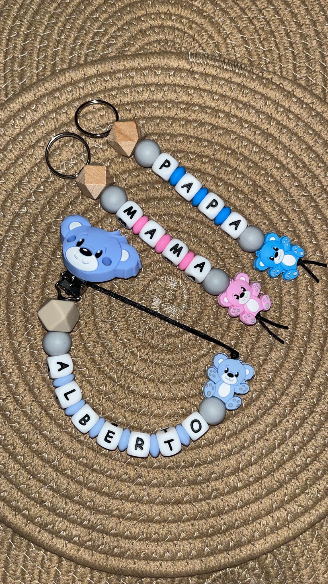 Chupetero + llaveros papis